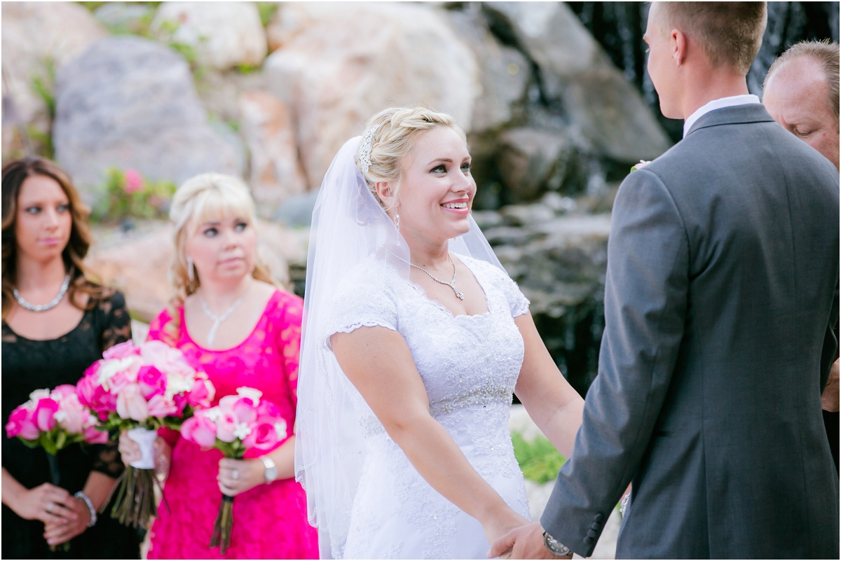 Salt Lake Temple Willow Creek Country Club Wedding terra cooper photography_1575.jpg