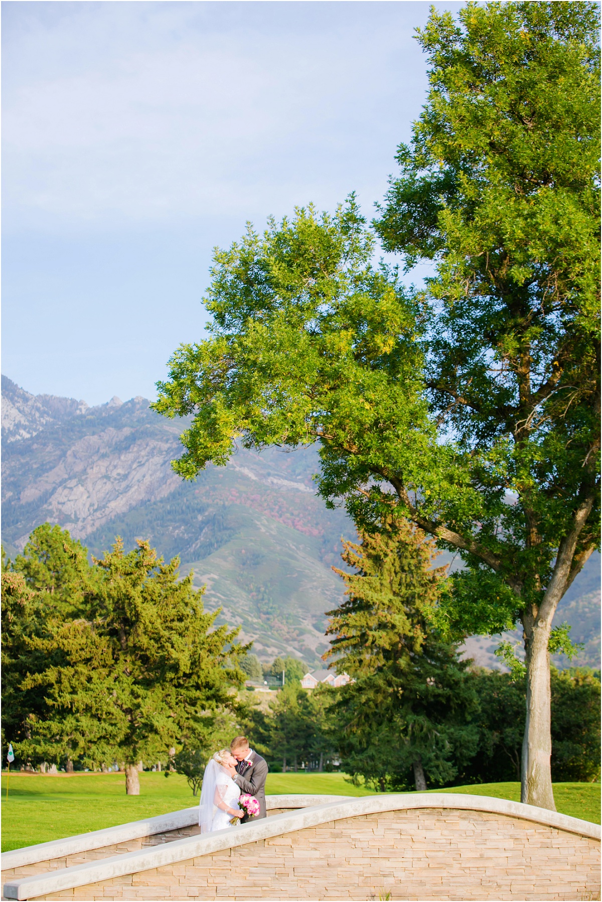 Salt Lake Temple Willow Creek Country Club Wedding terra cooper photography_1586.jpg