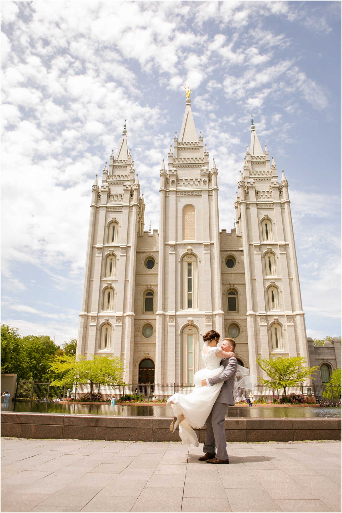Salt Lake Temple Thanksgiving Point  Wedding Terra Cooper Photography_2701.jpg