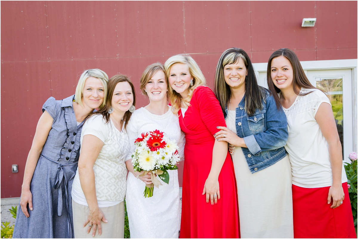 Manti Temple Rustic Wedding Terra Cooper Photography_3087.jpg