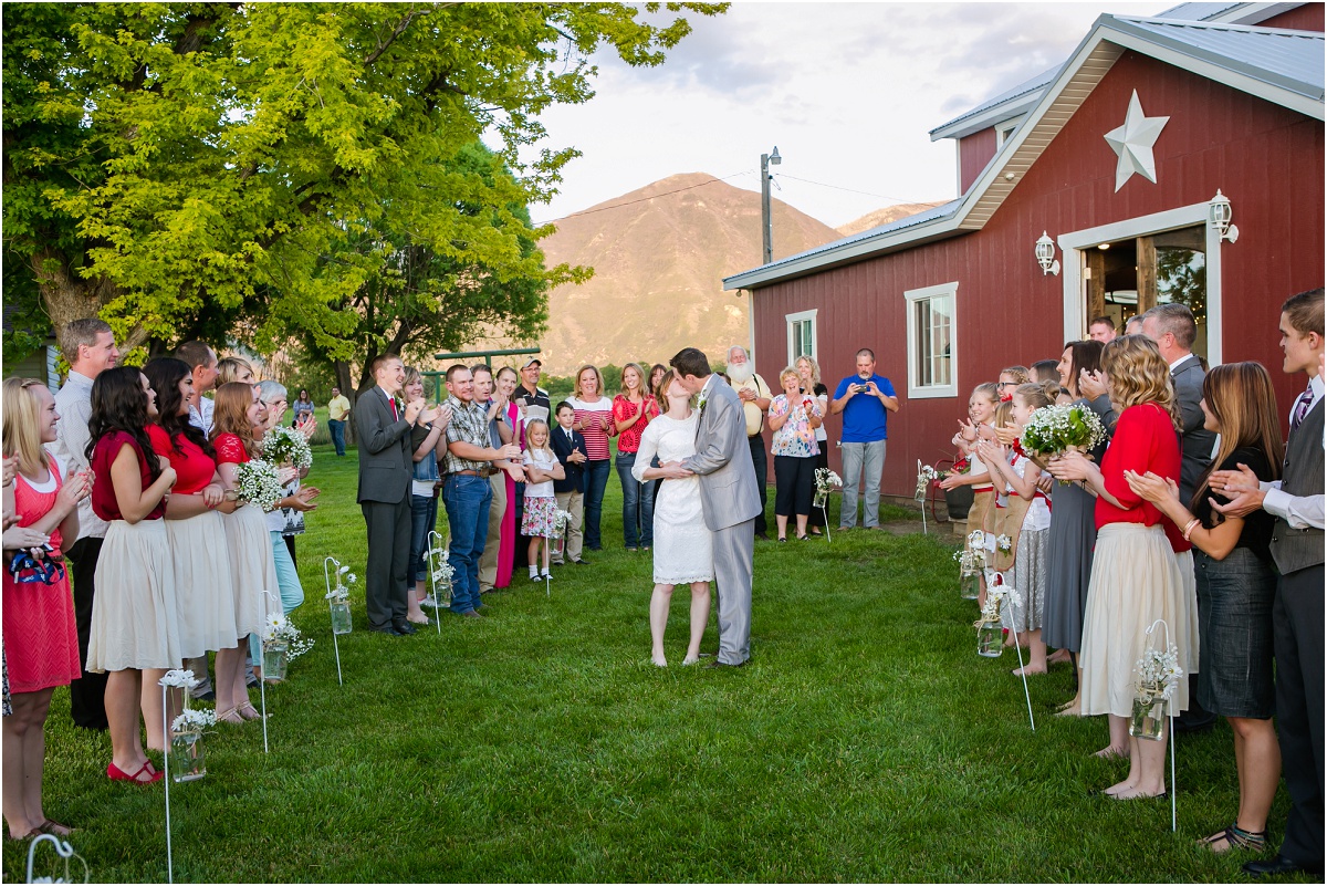 Manti Temple Rustic Wedding Terra Cooper Photography_3105.jpg