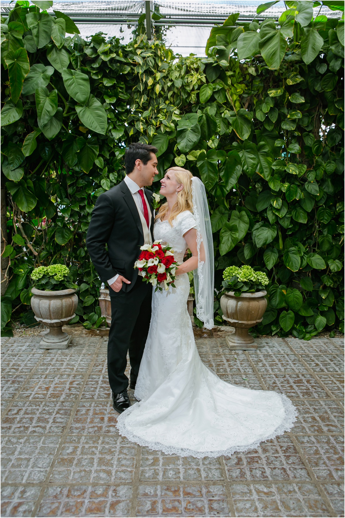 Salt Lake Temple Le Jardin Wedding Terra Cooper Photography_3312.jpg