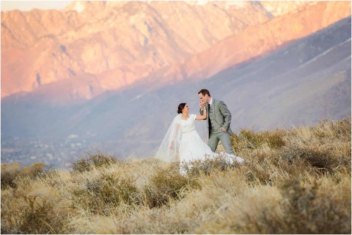 Salt Lake Draper Temple Winter Wedding Terra Cooper Photography_5031.jpg