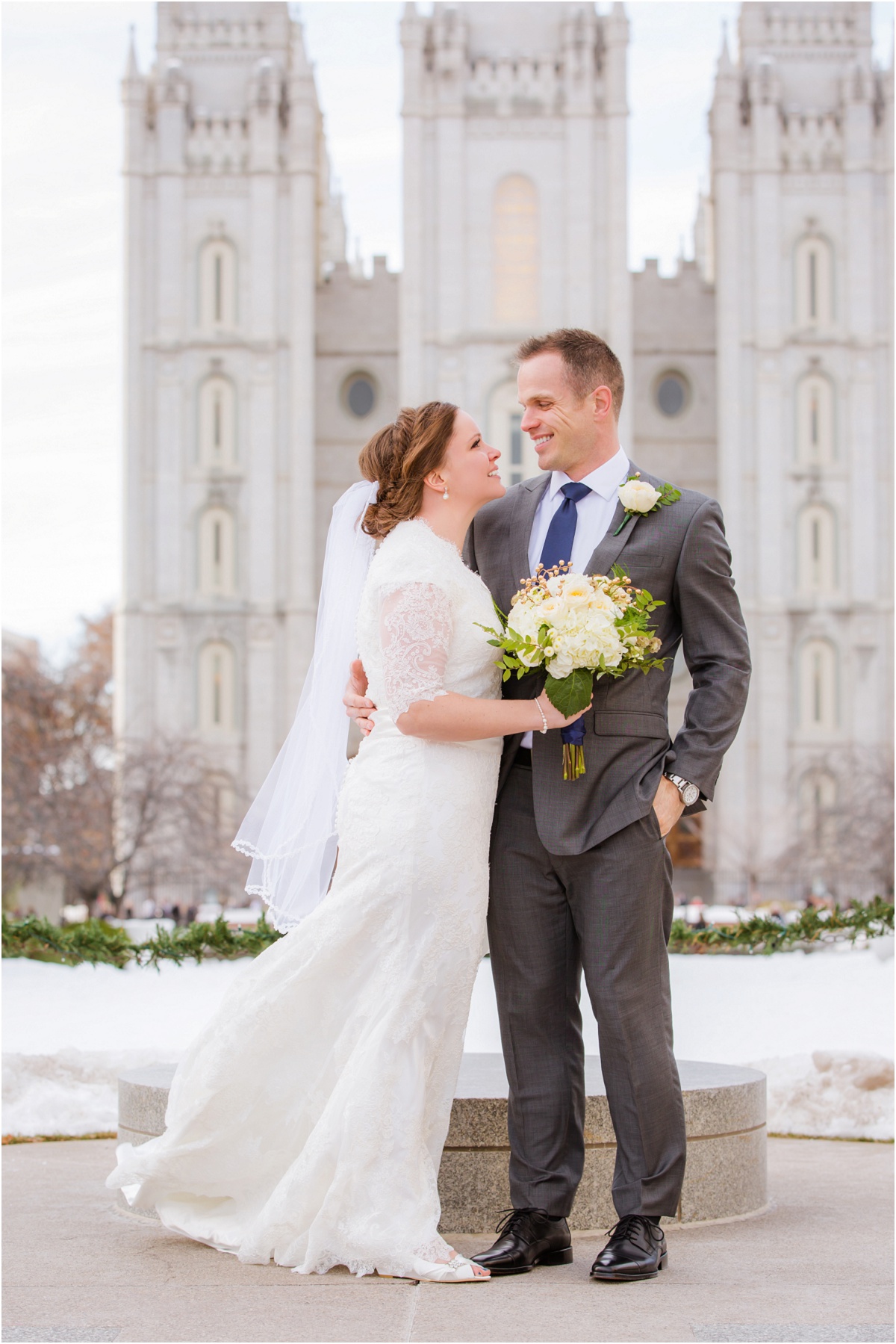 Terra Cooper Photography Salt Lake Temple Wedding_5241.jpg